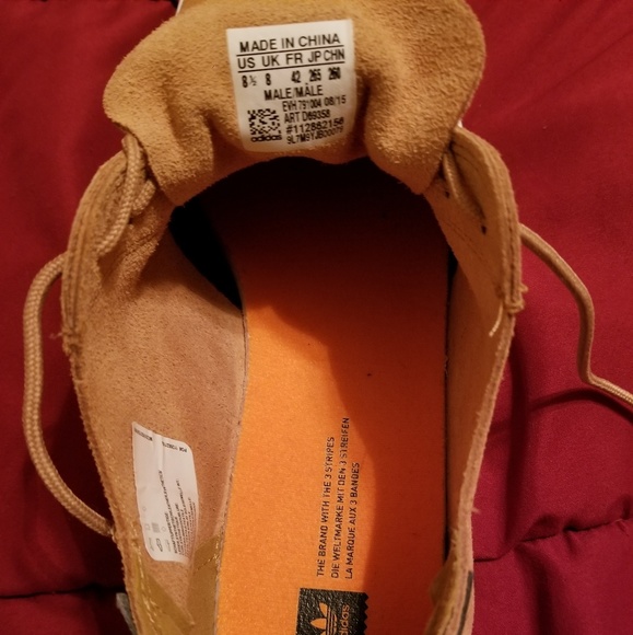 Mens Adidas Shoes - Picture 3 of 3